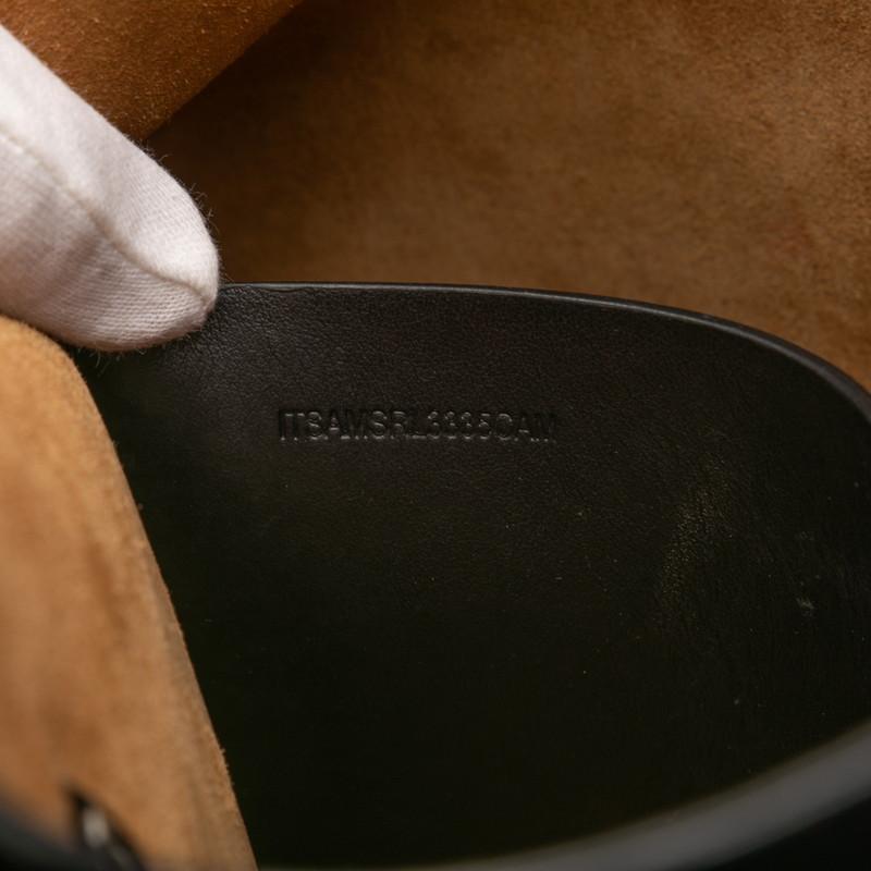 BURBERRY（バーバリー） TBロゴ ワンショルダーバッグ ブラック レザー