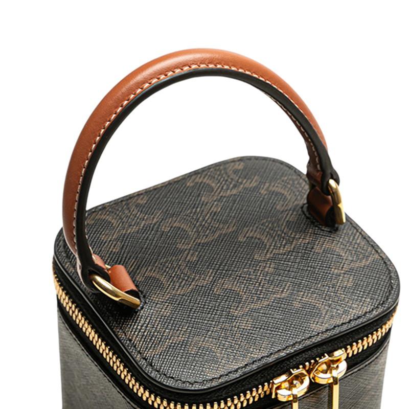 CELINE（セリーヌ） トリオンフ ミニバニティバッグ ショルダーバッグ