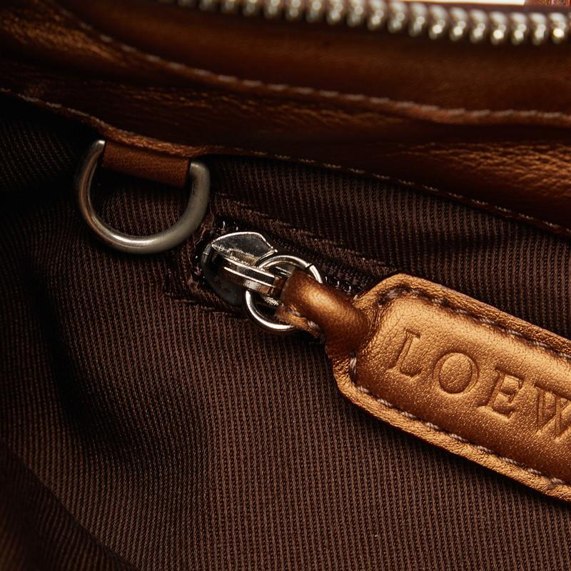 LOEWE ロエベ フィエスタ ロゴ型押し ハンドバッグ ショルダー LOEWE ロエベ フィエスタ ロゴ型押し ハンドバッグ ショルダー