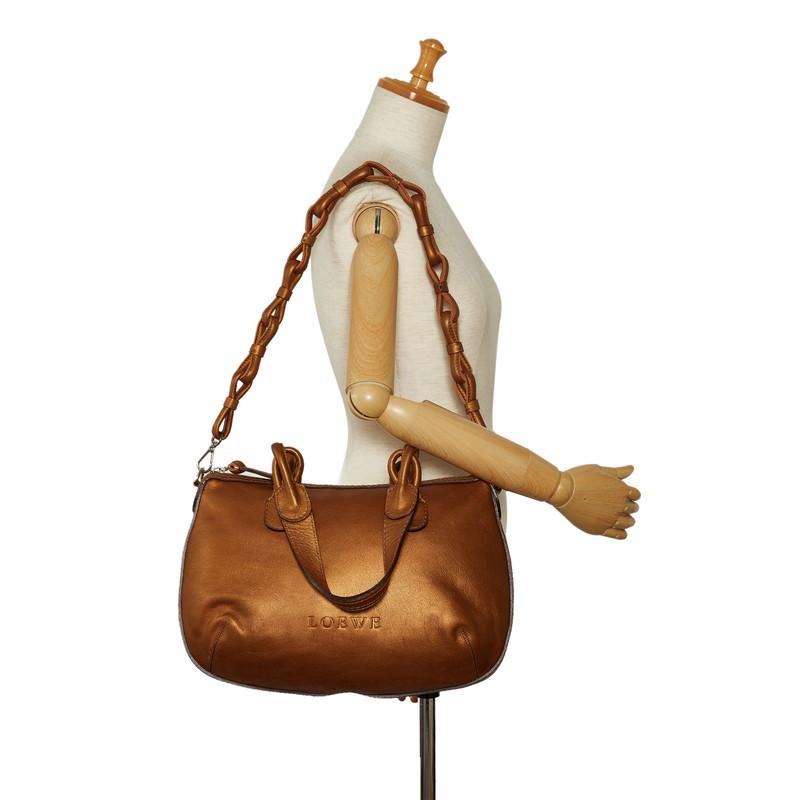 LOEWE ロエベ フィエスタ ロゴ型押し ハンドバッグ ショルダー LOEWE ロエベ フィエスタ ロゴ型押し ハンドバッグ ショルダー