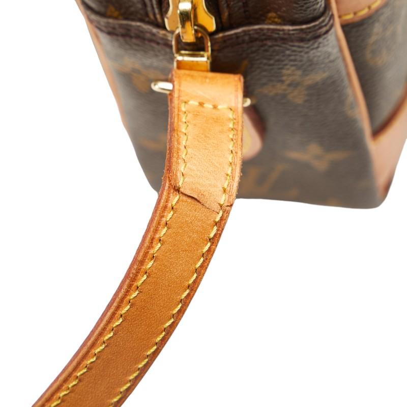 LOUIS VUITTON ルイ ヴィトン モノグラム トロカデロ27 斜め掛け 