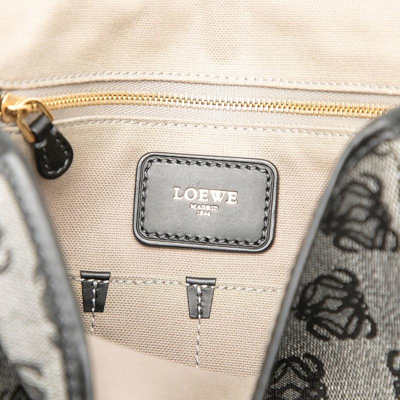 LOEWE（ロエベ） アナグラム 斜め掛け ショルダーバッグ グレー