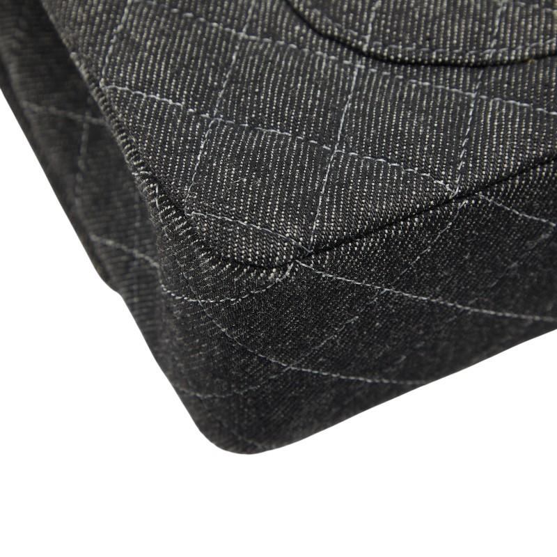 シャネル マトラッセ25 ココマーク ダブルフラップ チェーン ショルダーバッグ ブラック デニム レディース CHANEL 【中古】の画像