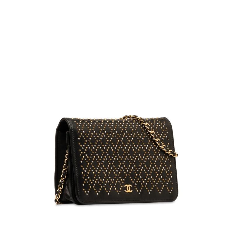 CHANEL シャネル マトラッセ ココマーク スタッズ 長財布 チェーン 
