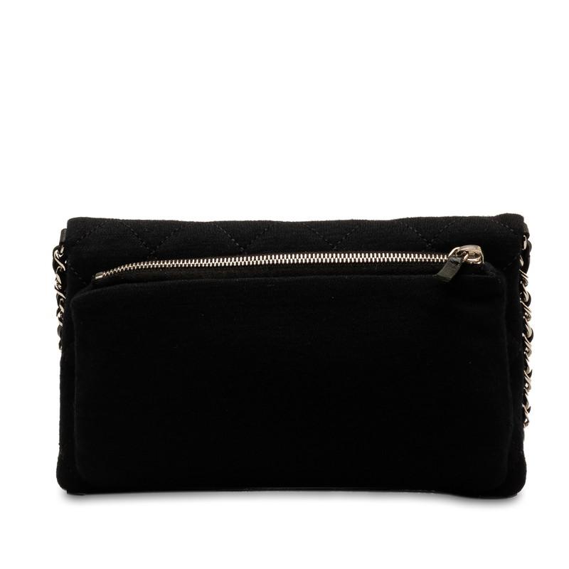 未使用に近い♡2011クリスマス限定　ミニマトラッセ　チェーンショルダーバッグ CHANEL - 未使用に近い♡2011クリスマス限定 ミニマトラッセ チェーン