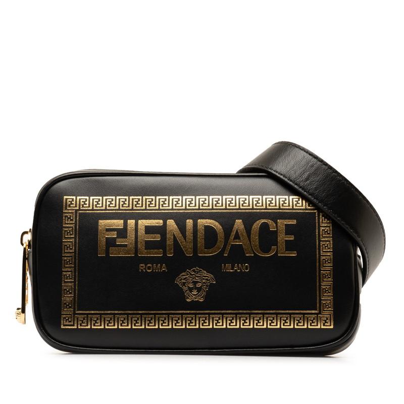 美品 フェンディ ×ヴェルサーチ FENDACE フェンダーチェ 斜め掛け ショルダーバッグ 7M0285 レザー レディース FENDI 【228-51884】 FENDI（フェンディ） ×ヴェルサーチ FENDACE フェンダーチェ 斜め掛け