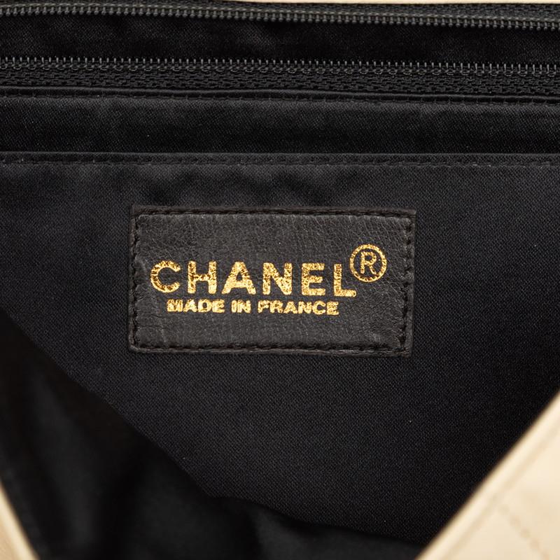 シャネル チョコバー 斜め掛け ショルダーバッグ A16735 レザー レディース CHANEL 【228-51914】 CHANEL（シャネル） チョコバー 斜め掛け ショルダーバッグ A16735