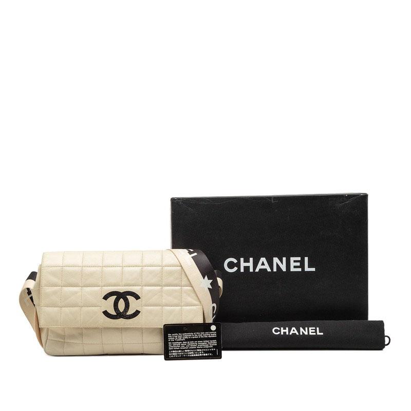 シャネル チョコバー 斜め掛け ショルダーバッグ A16735 レザー レディース CHANEL 【228-51914】 CHANEL（シャネル） チョコバー 斜め掛け ショルダーバッグ A16735
