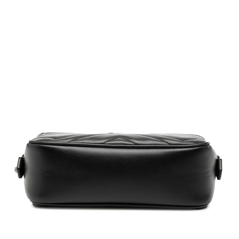 美品 グッチ GGマーモント ミニ カメラバッグ ショルダーバッグ 634936 レザー レディース GUCCI 【228-54499】 GUCCI（グッチ） GGマーモント ミニ カメラバッグ ショルダーバッグ