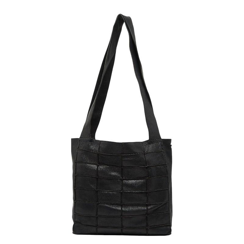 CHANEL（シャネル） チョコバー トートバッグ ブラック レザー 