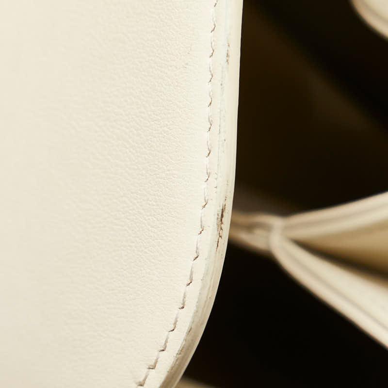 セリーヌ ミディアムタブゥ 斜め掛け ショルダーバッグ レザー レディース CELINE 【228-56974】 CELINE（セリーヌ） ミディアムタブゥ 斜め掛け ショルダーバッグ