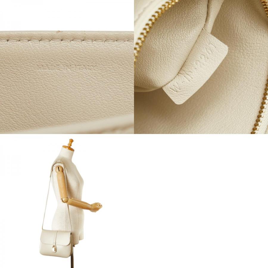 CELINE ホワイト ショルダーバッグ CELINE/セリーヌ】 Cuir triomphe camera bag（ショルダーバッグ