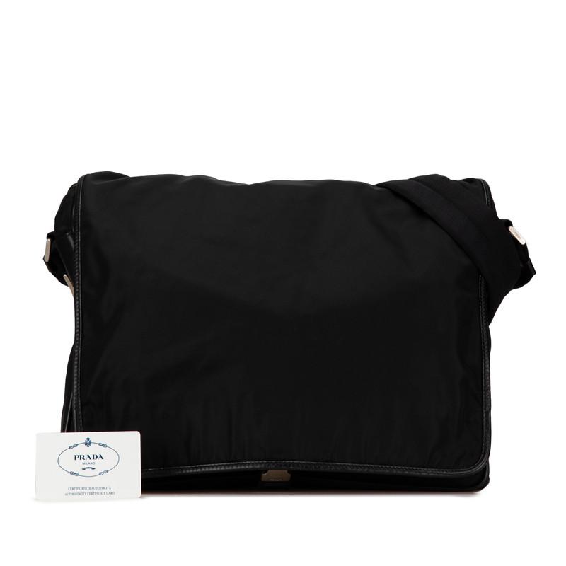 プラダ　メッセンジャーバッグ　クロスボディ　三角ロゴ　ナイロン　ブラック PRADA（プラダ） 三角ロゴプレート 斜め掛け ショルダーバッグ