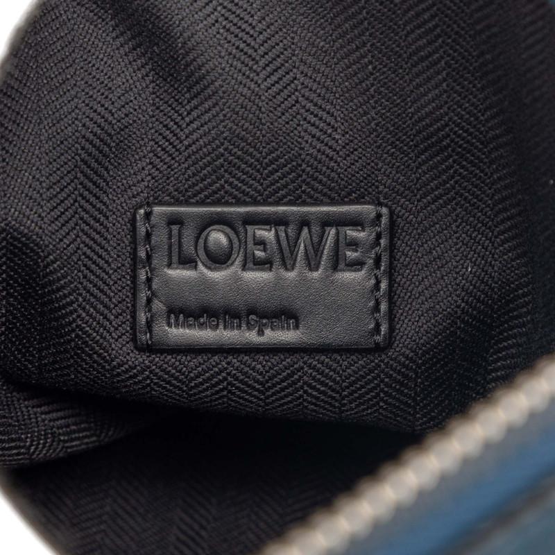 LOEWE（ロエベ） アナグラム Tメッセンジャーバッグ 斜め掛け バイ