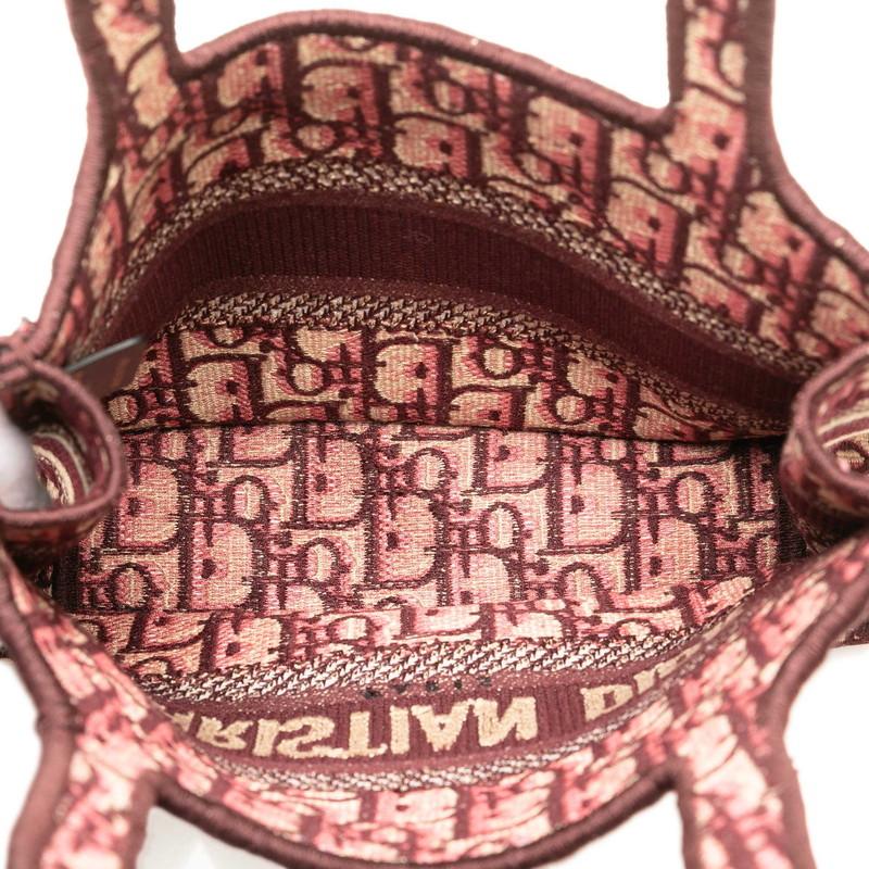 Dior ロゴ ハンドバッグ ベージュ/赤 Dior ロゴ ハンドバッグ ベージュ/赤 Dior ロゴ ハンドバッグ ベージュ