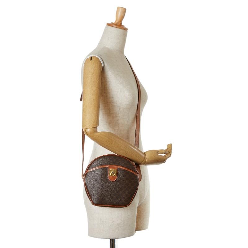 CELINE（セリーヌ） マカダム 斜め掛け ショルダーバッグ ブラウン PVC