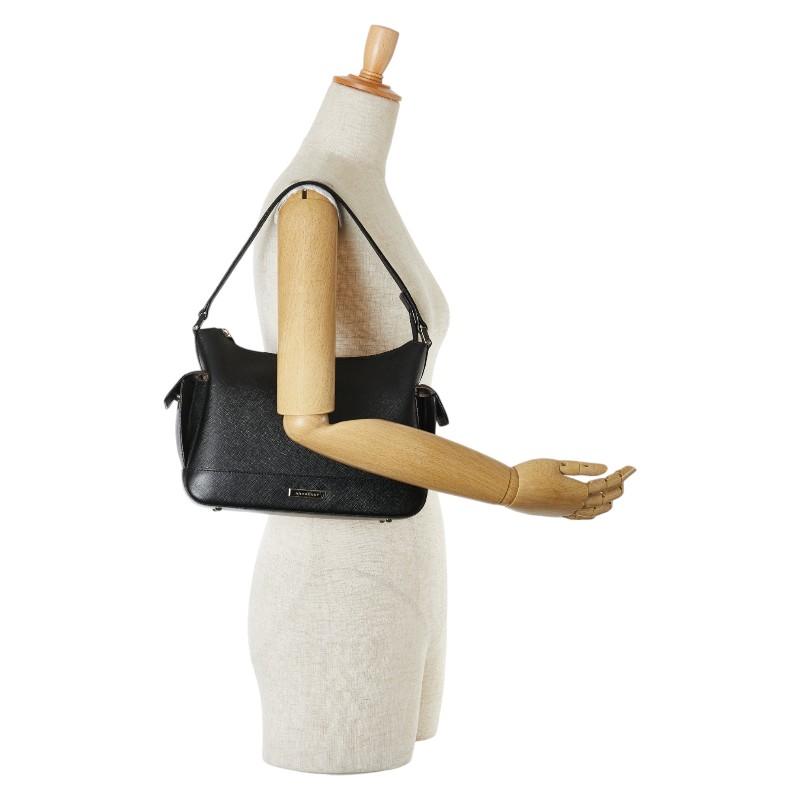 BURBERRY ノバチェック　ショルダーバッグ　プレートロゴ　レザー　ブラック BURBERRY バーバリー ノバチェック ロゴプレート ワンショルダー