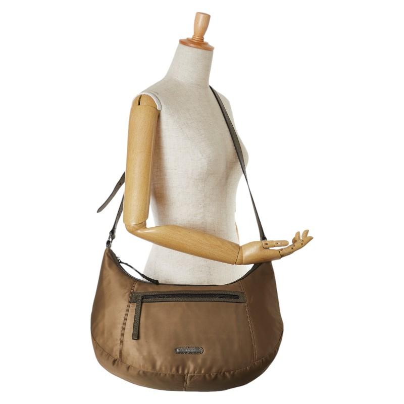 BURBERRYバーバリーショルダーバッグブラウンロゴプレート