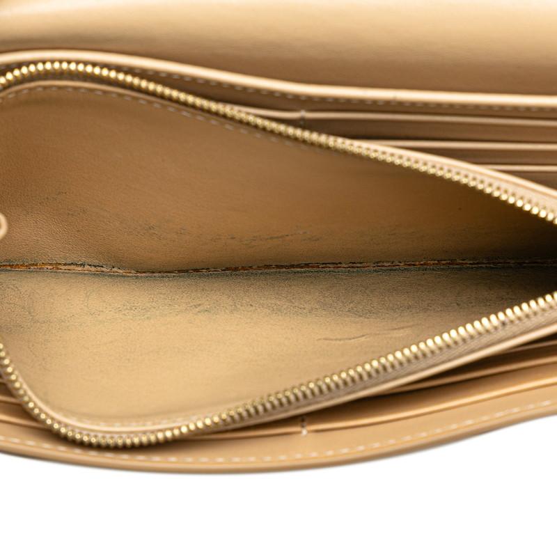 CELINE（セリーヌ） ラージ フラップウォレット 長財布 10B563