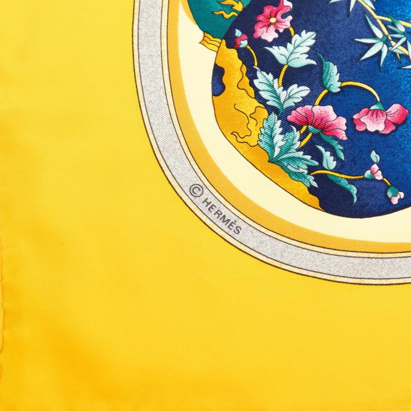HERMES（エルメス） カレ90 Qu importe le flacon 香水瓶 スカーフ