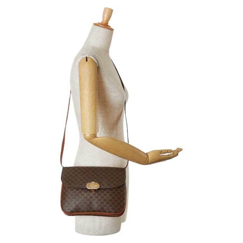 CELINE（セリーヌ） マカダム 斜め掛け ショルダーバッグ ブラウン PVC
