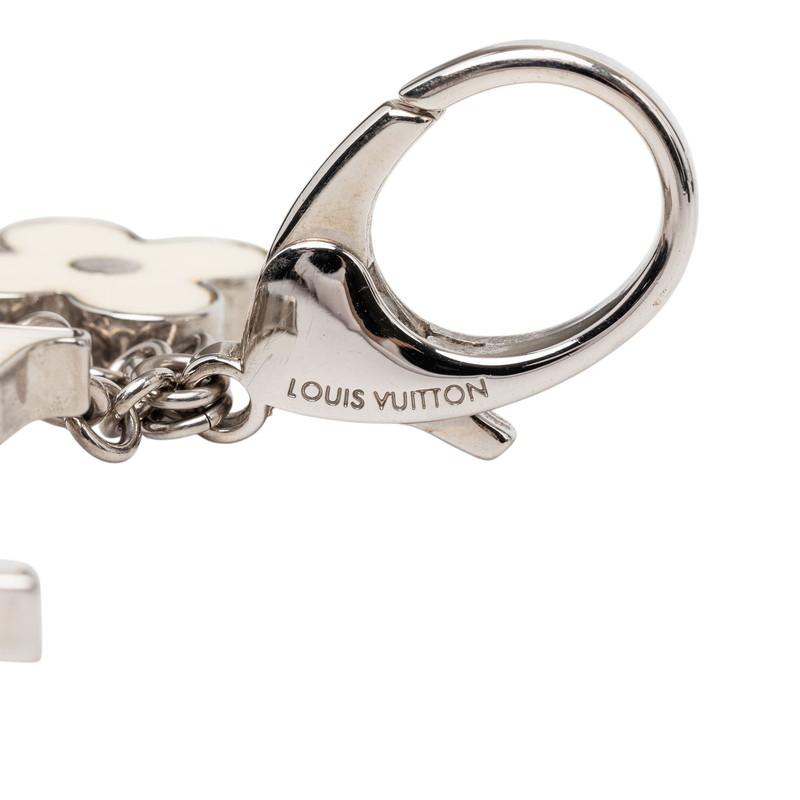 美品✨　ルイヴィトン　キーホルダー　M65085　チャーム　ロゴ　刻印　1592 LOUIS VUITTON（ルイ・ヴィトン） ルイ ヴィトン ビジューサック