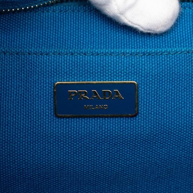 PRADA（プラダ） 三角ロゴプレート カナパ ハンドバッグ ショルダー