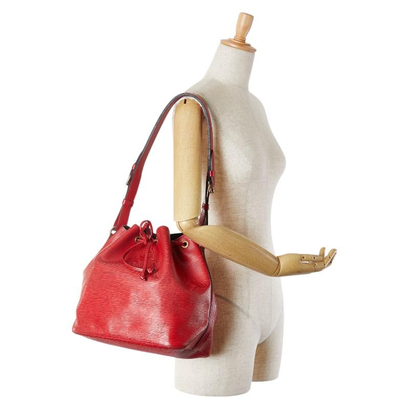 LOUIS VUITTON（ルイ・ヴィトン） ルイ ヴィトン エピ プチノエ