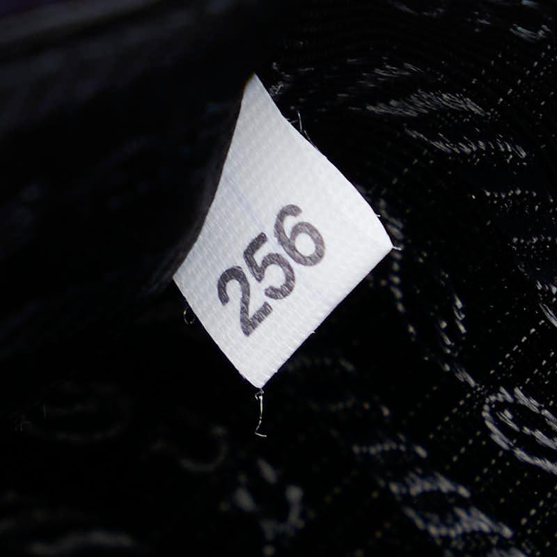 PRADA（プラダ） サフィアーノ チェーン 斜め掛け ショルダーバッグ