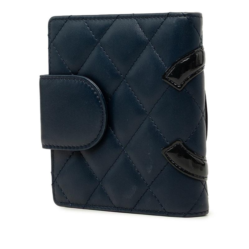 シャネル　カンボンライン　ココマーク　エナメル　二つ折り財布 CHANEL（シャネル） カンボンライン ココマーク 二つ折り財布 ネイビー
