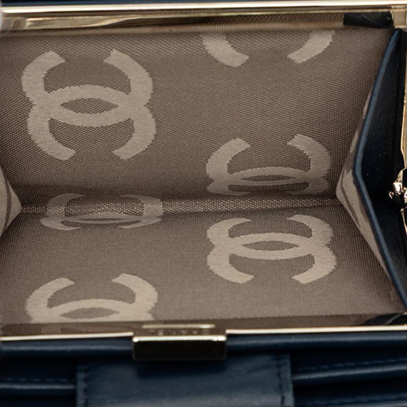 CHANEL（シャネル） カンボンライン ココマーク 二つ折り財布 ネイビー