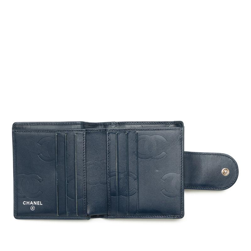 シャネル　カンボンライン　ココマーク　エナメル　二つ折り財布 CHANEL（シャネル） カンボンライン ココマーク 二つ折り財布 ネイビー