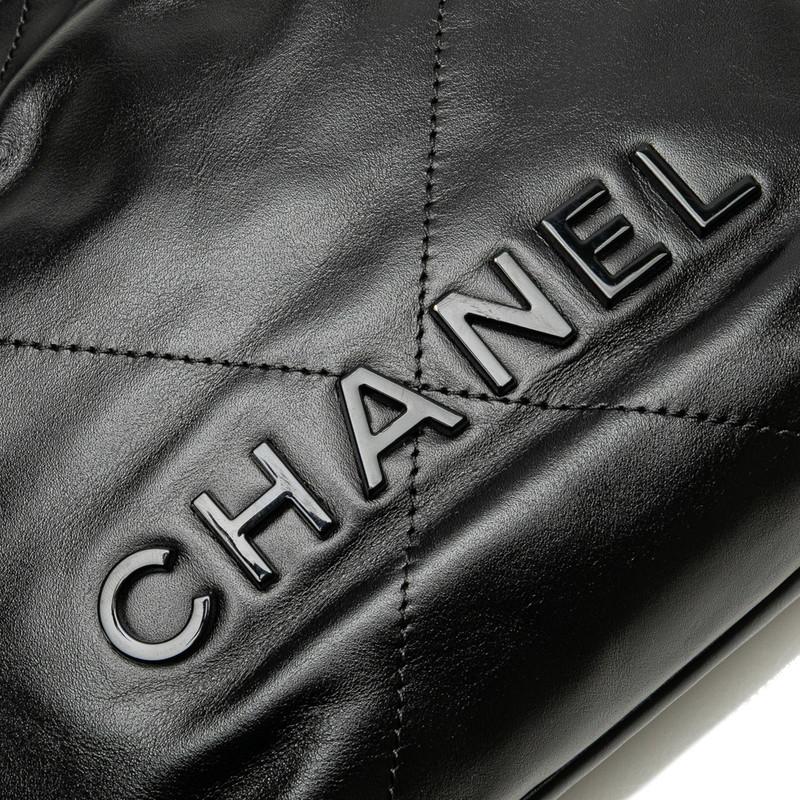 CHANEL（シャネル） シャネル22 ミニ ハンドバッグ チェーンショルダー
