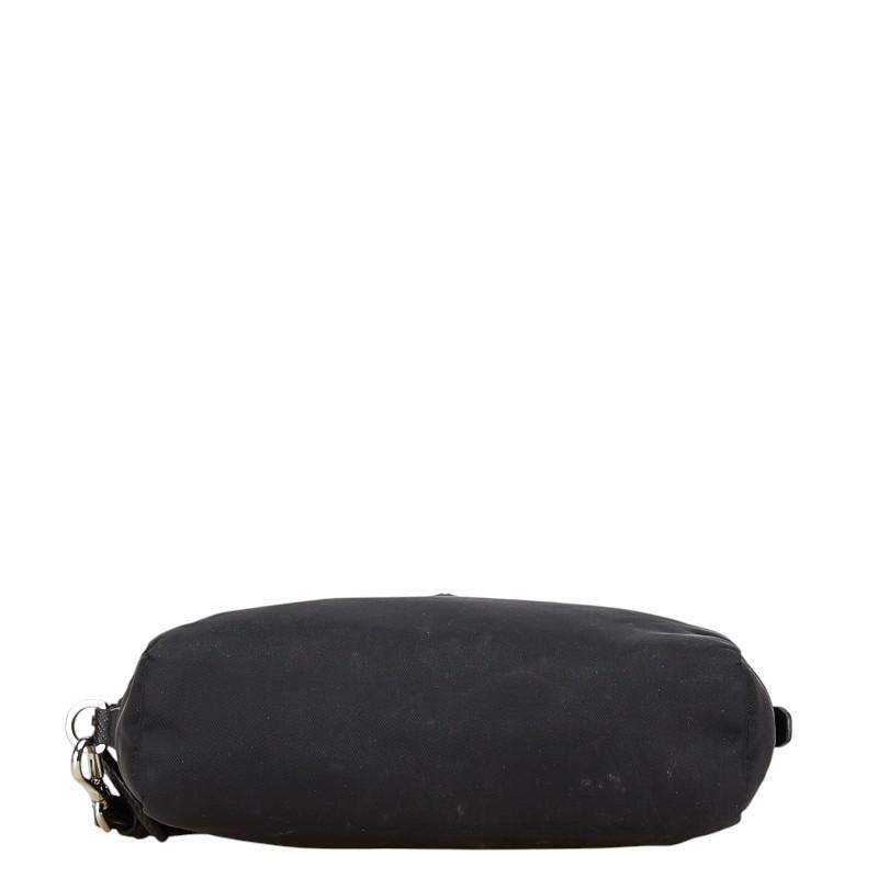 PRADA（プラダ） ヴェラ Re-Nylon トライアングルロゴ ポーチ 小物入れ