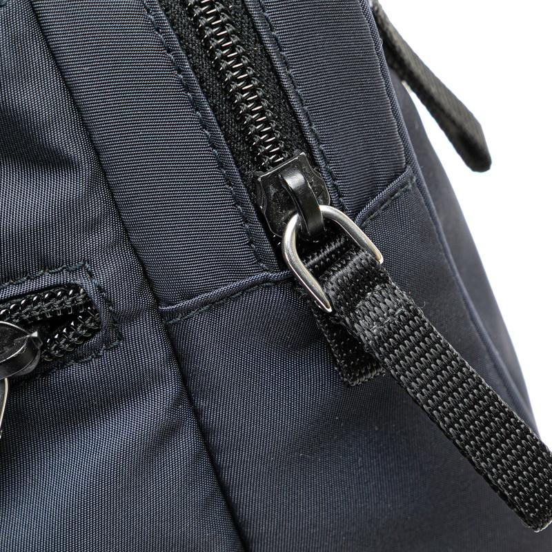 PRADA（プラダ） 三角ロゴプレート ウエストバッグ ボディバッグ