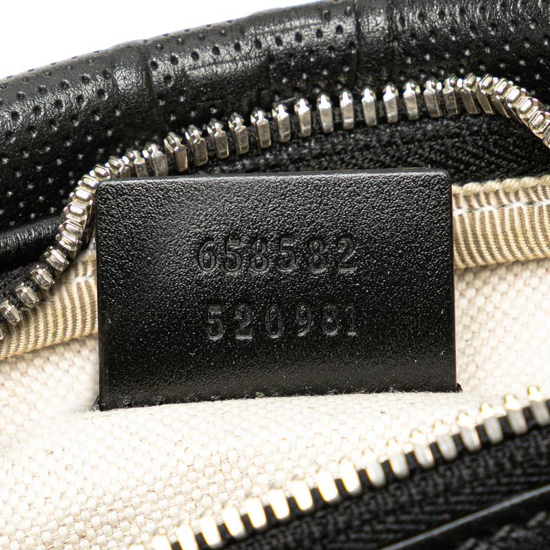 GUCCI（グッチ） GGエンボス ベルトバッグ ウエストバッグ ボディ