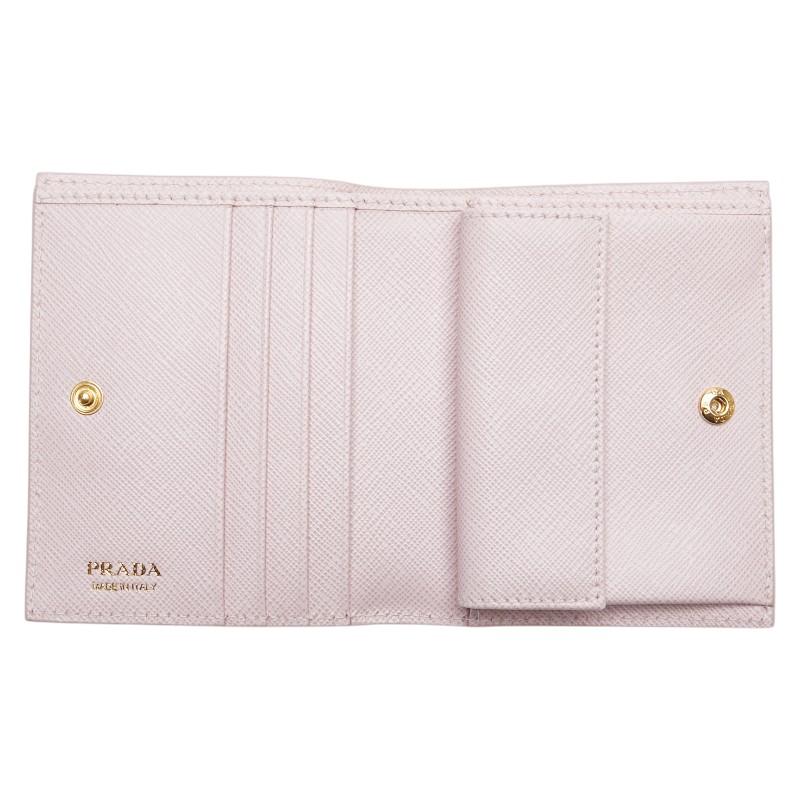 PRADA（プラダ） エンボスロゴ 二つ折り財布 ピンク サフィアーノ
