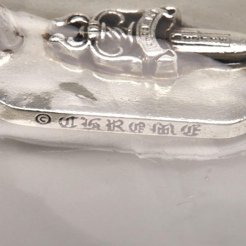 クロムハーツ スモール レイズド ダガー ドッグタグ ペンダントトップ