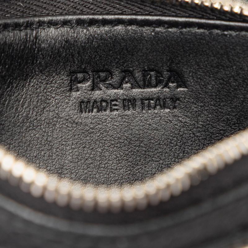PRADA（プラダ） 三角ロゴプレート カードケース コインケース