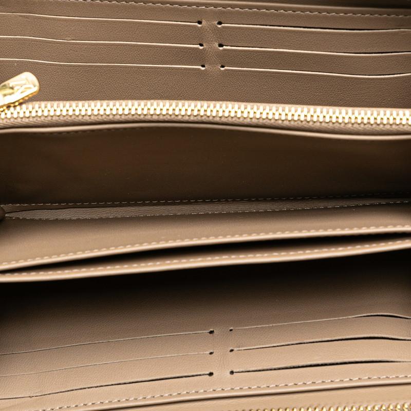 LOUIS VUITTON（ルイ・ヴィトン） ルイ ヴィトン モノグラム エンボス