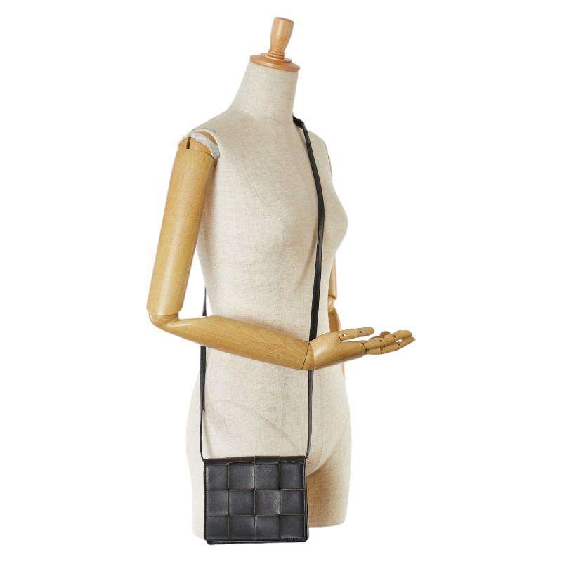 ボッテガヴェネタ イントレチャート カセット ショルダーバッグ レザー レディース BOTTEGAVENETA 【234-79244】 ボッテガヴェネタ イントレチャート カセット ショルダーバッグ