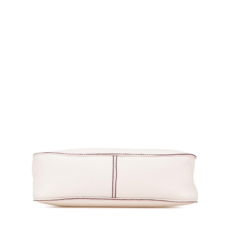 CHANEL（シャネル） ロゴ フリンジ ワンショルダーバッグ アイボリー