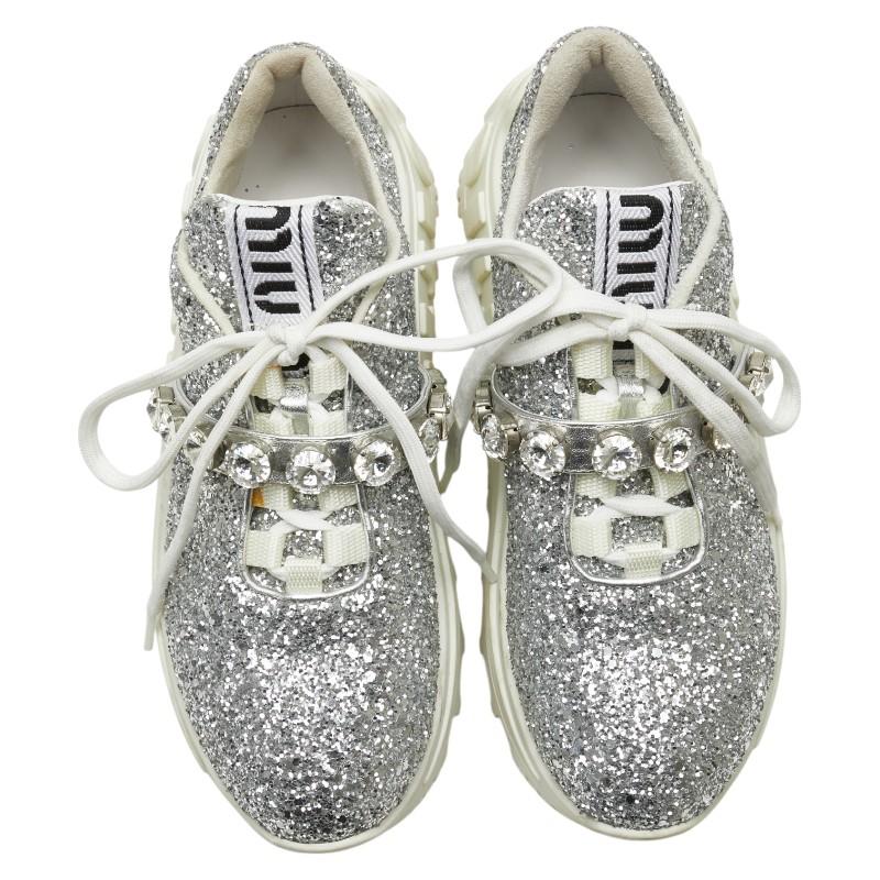 miumiuグリッタースニーカーシルバースリッポン厚底スニーカー