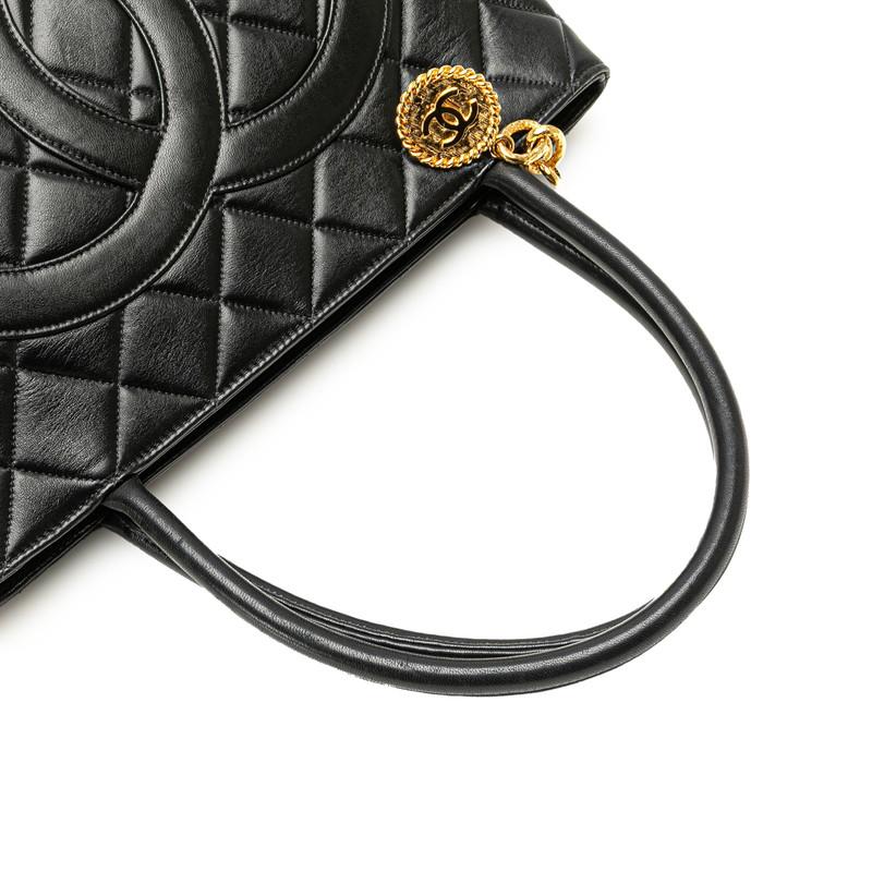 CHANEL（シャネル） 復刻トート トートバッグ ブラック ゴールド金具
