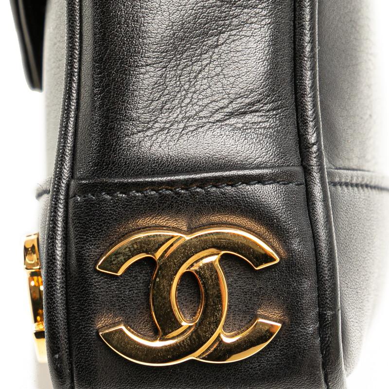シャネル トリプルココマーク ショルダーバッグ ウエストバッグ 80/32 ブラック レザー レディース CHANEL 【中古】の画像