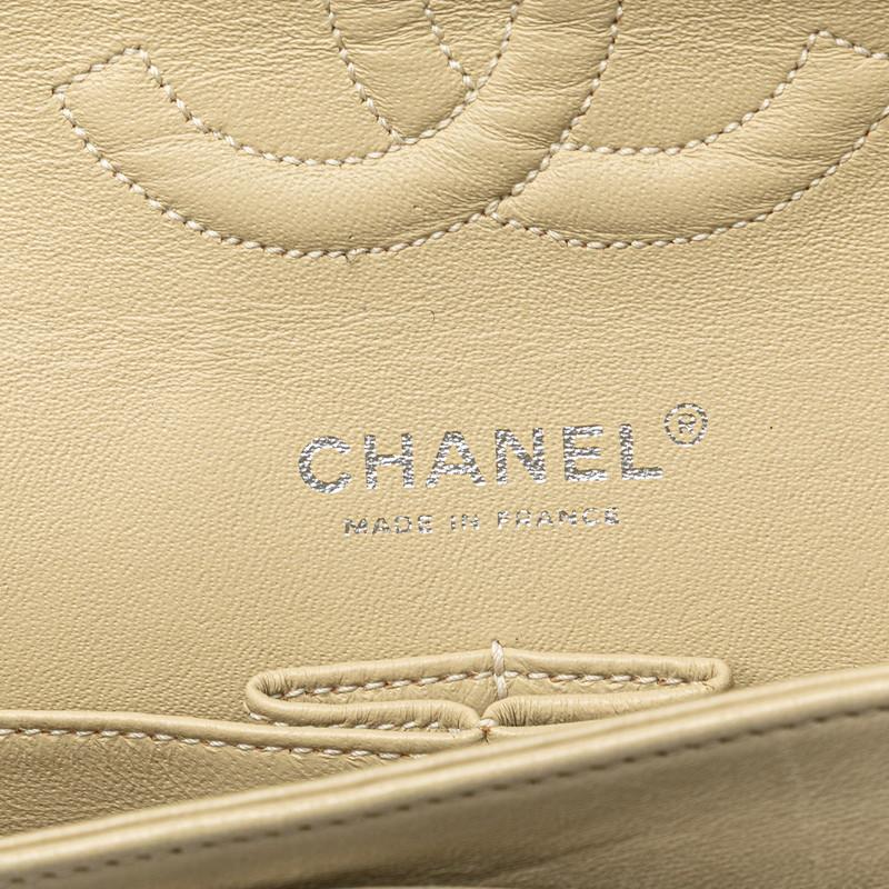 シャネル マトラッセ25 ココマーク Wフラップ チェーン ショルダーバッグ ハンドバッグ ホワイト ベージュ ツイード CHANEL 【中古】の画像