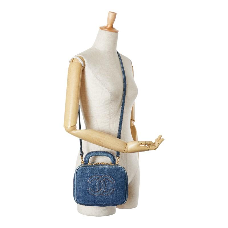 良品 CHANEL シャネル ココマーク デニム ミニ マトラッセ チェーン バニティ ショルダー バッグ ブルー レディース a7448 CHANEL - 良品 CHANEL シャネル ココマーク デニム ミニ マトラッセ