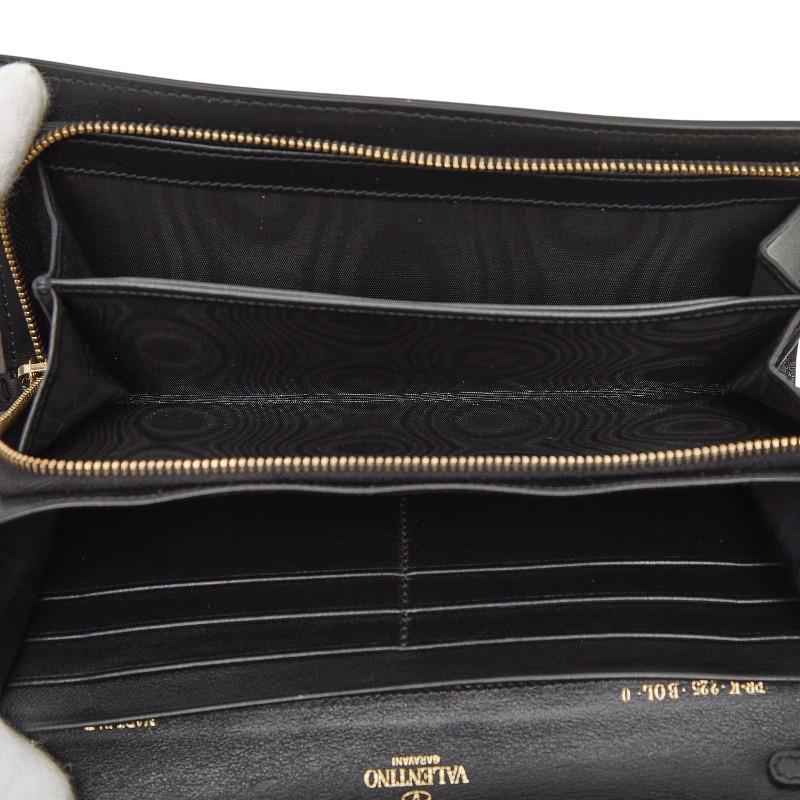 VALENTINO（ヴァレンティノ） ロックスタッズ 長財布 ブラック レザー