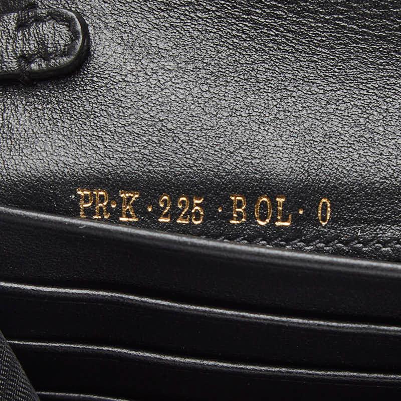 VALENTINO（ヴァレンティノ） ロックスタッズ 長財布 ブラック レザー