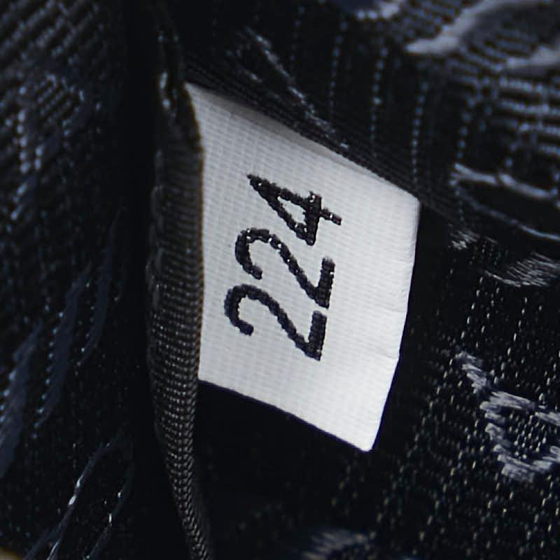 未使用級✨プラダ コインケース　三角ロゴ PRADA プラダ 三角ロゴプレート コインケース 小銭入れ ネイビー